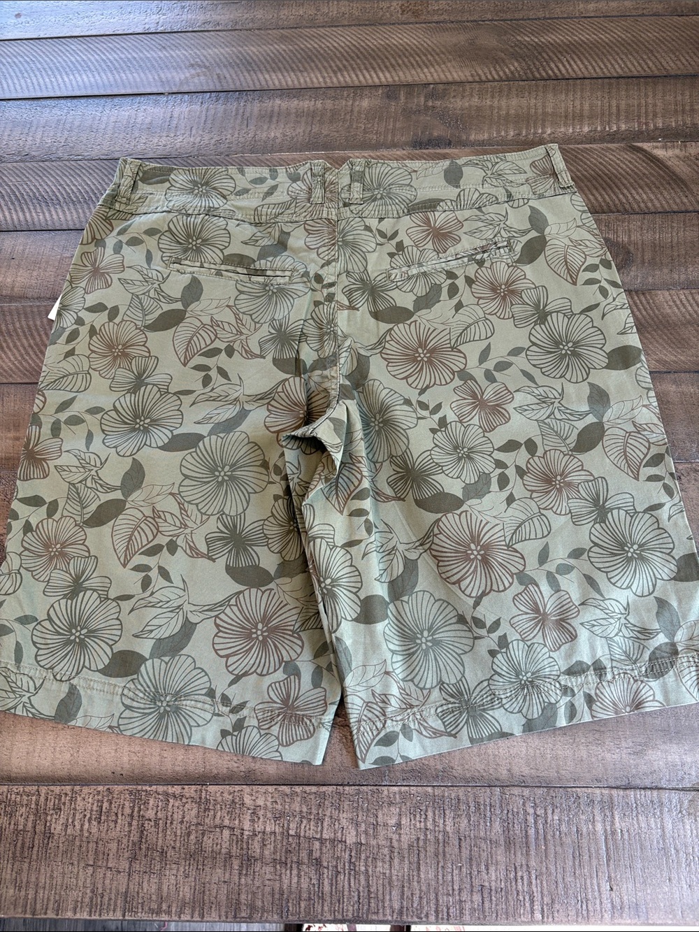 Kim Rogers Floral Flat Front Shorts in Sage and Brown - Picture 3 of 4